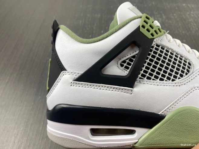 One Kick AQ9129-103 4 WMNS Air Jordan Seafoam 0817